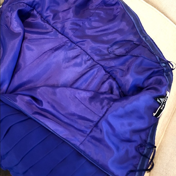 JS Boutique dress perfect for formal or cocktail - Picture 5 of 5